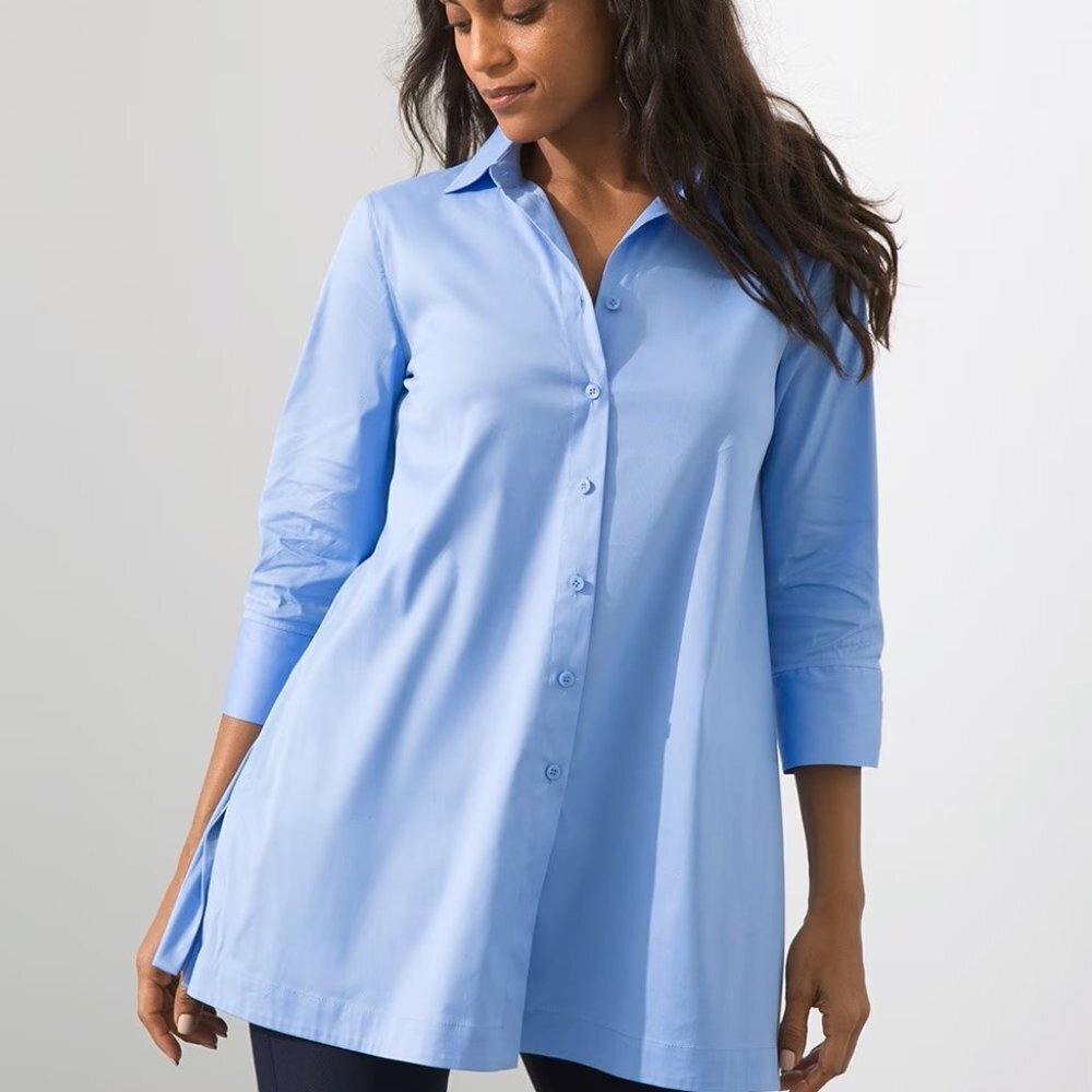 Chico's Poplin Side Slit Shirt, Size 2, Blue Veil. NWT.